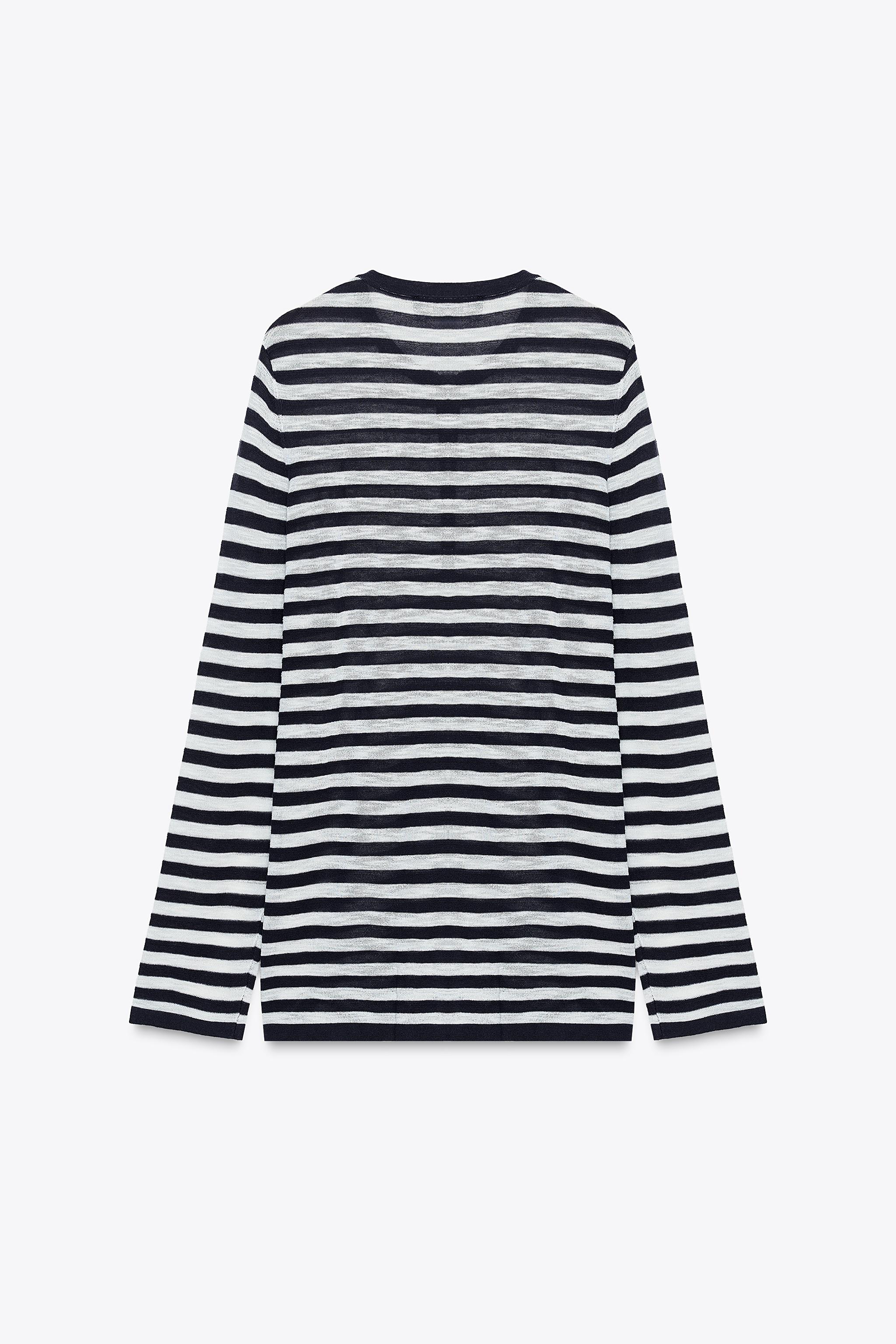 STRIPED BUTTON SWEATER